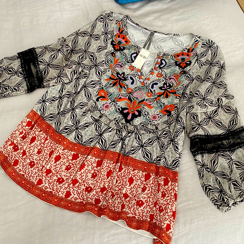 BNWT Anthro tunic top